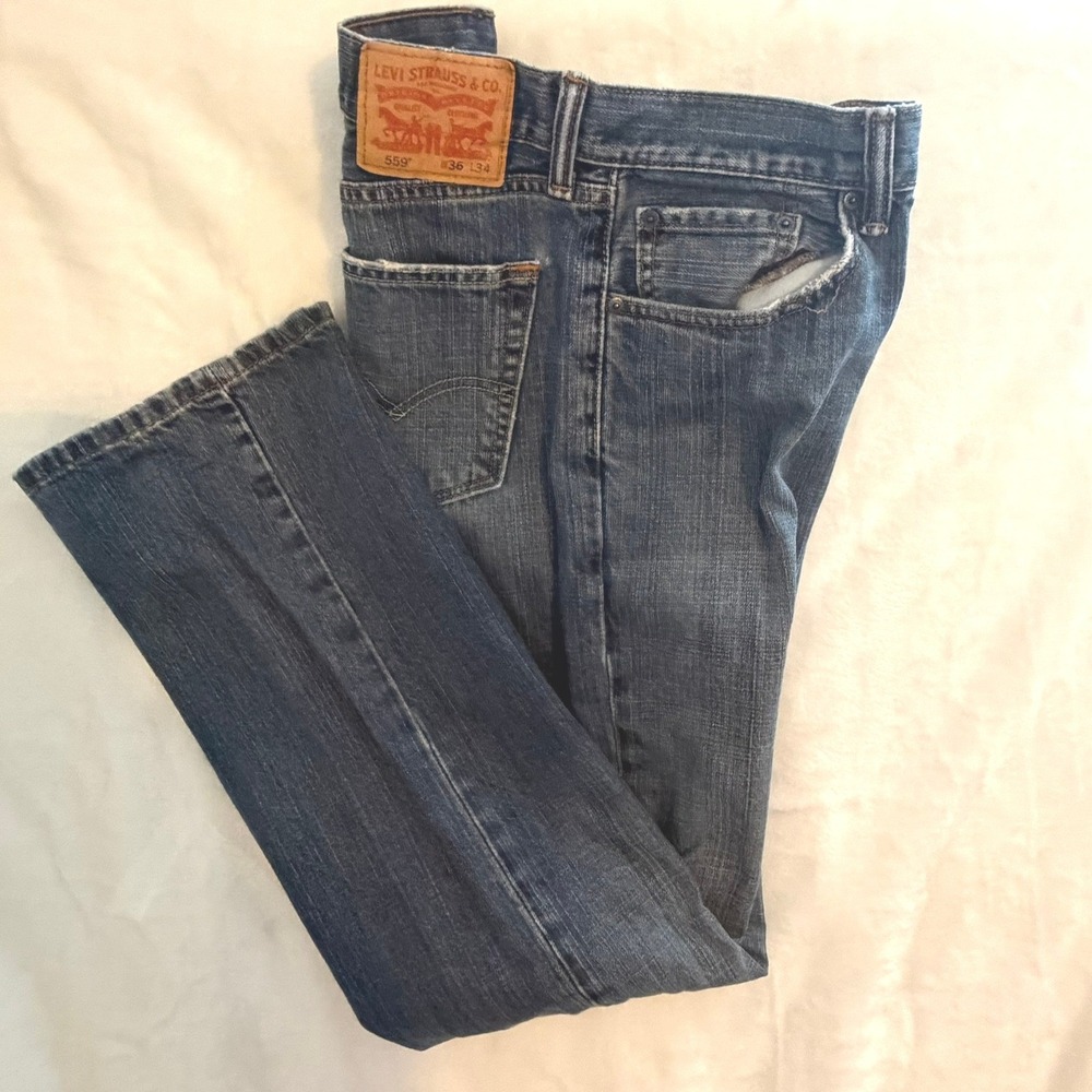 Levi's 559 Relaxed Straight Jeans Mens 36x34 Blue Good Distressed Denim